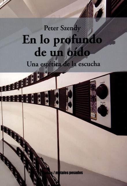 En lo profundo de un oído. Una...