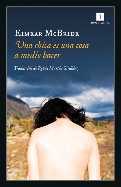 Una chica es una cosa a medio ...