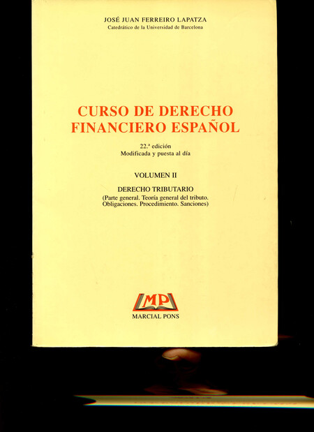 Curso de Derecho financiero es...