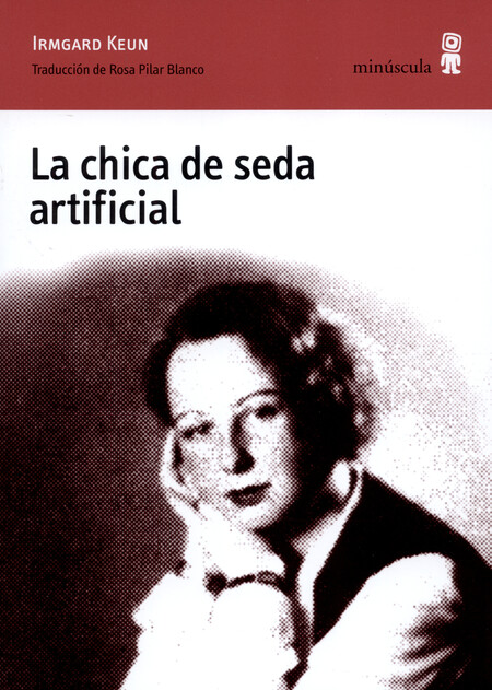 La chica de seda artificial